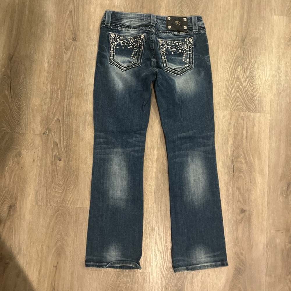 Vintage Miss Me jeans. Petite! Embroidered and embellished.
